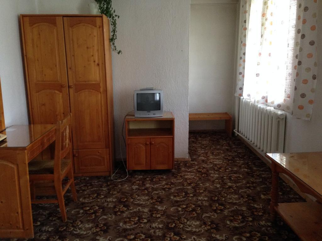 Katerina Family Hotel Smolyan Room photo